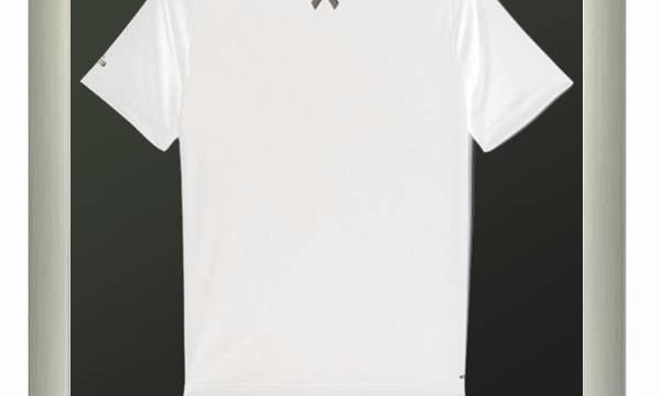 T-shirt , voetbalshirt of andere kleding inlijsten