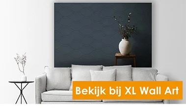 XL WALL ART vaas op blauwe wand